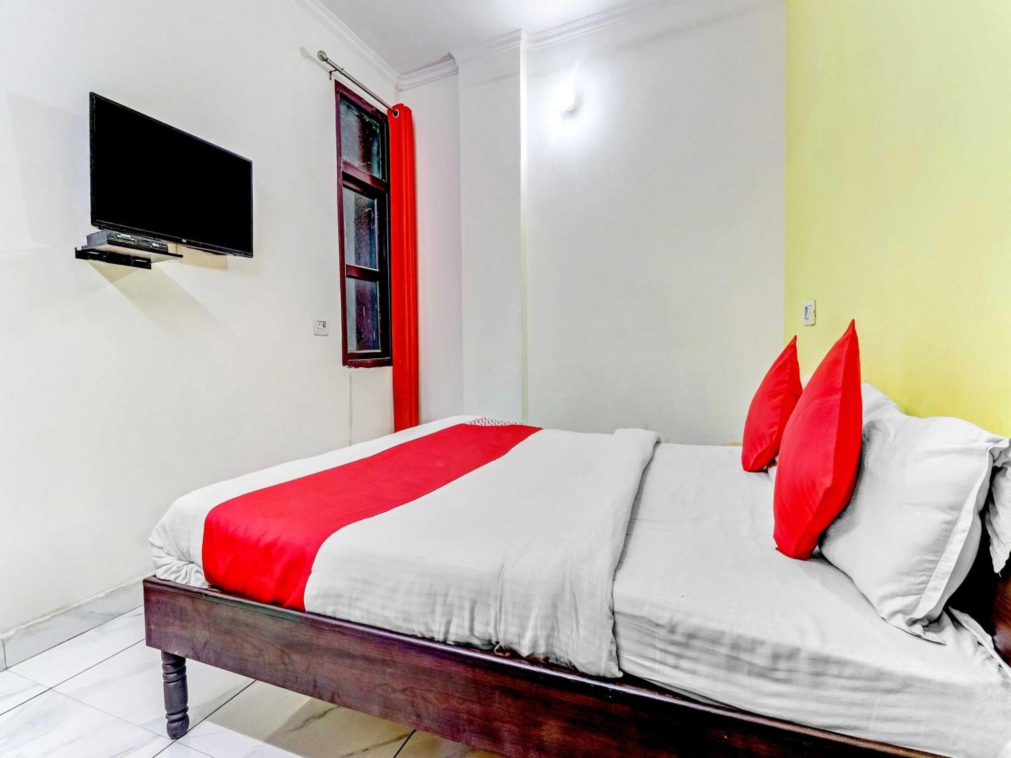 Hotel O Cozy Stay Дели Экстерьер фото