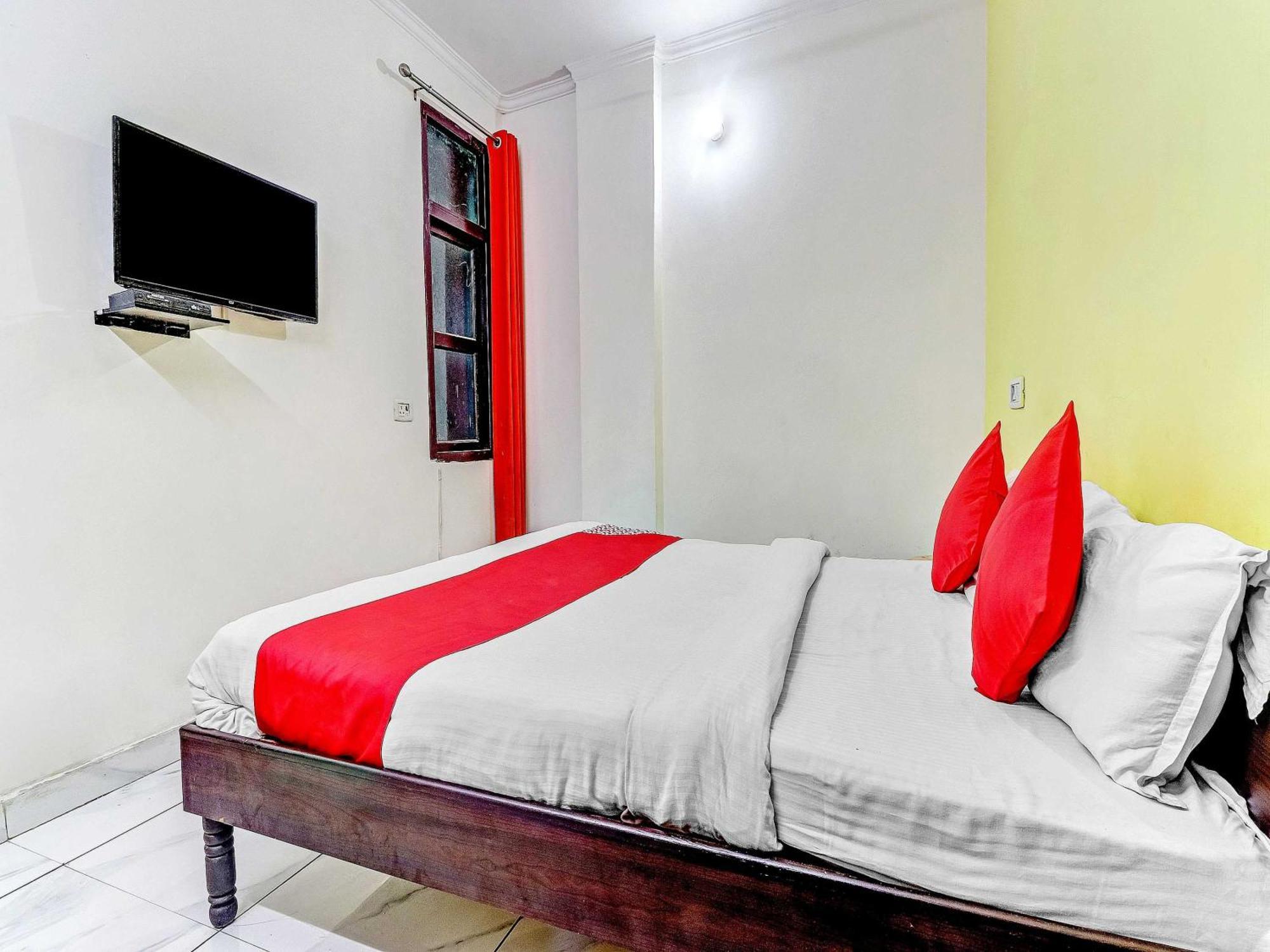 Hotel O Cozy Stay Дели Экстерьер фото