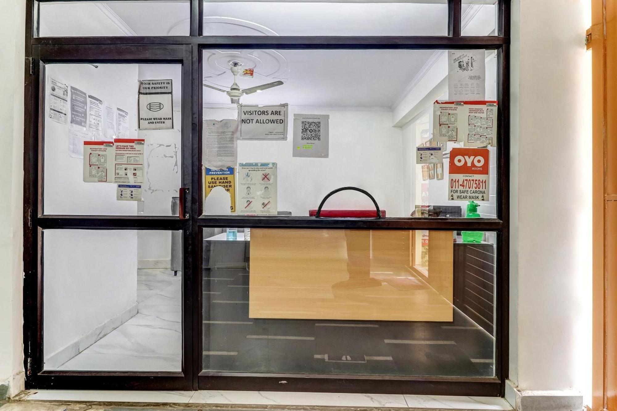 Hotel O Cozy Stay Дели Экстерьер фото